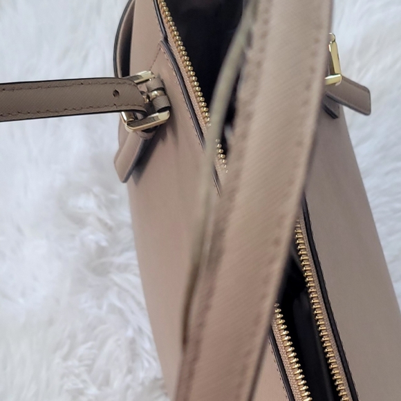 Michael Kors Purse - Picture 10 of 10